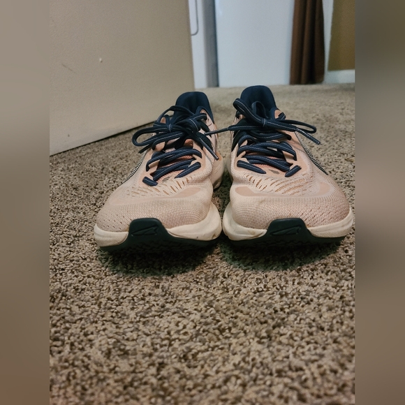 Altra Provision 6 - Picture 2 of 4